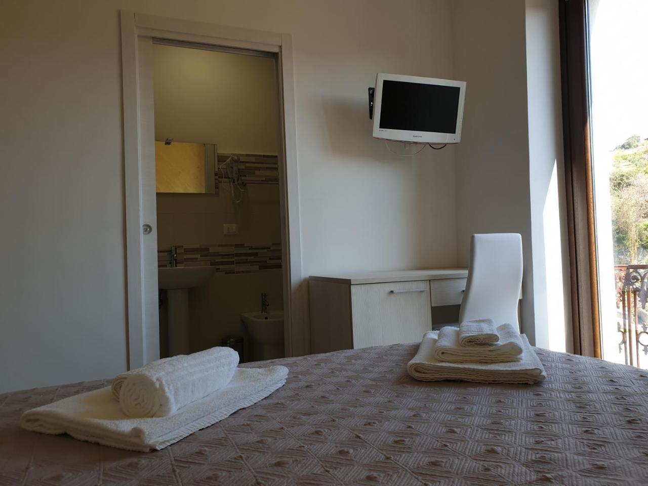Gio Rooms Scalea Kültér fotó