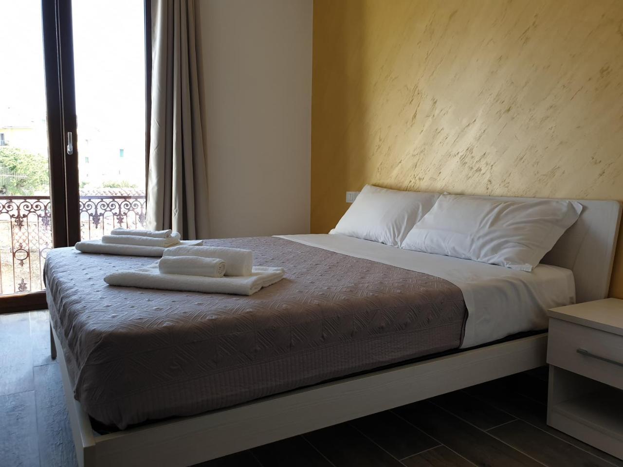 Gio Rooms Scalea Kültér fotó